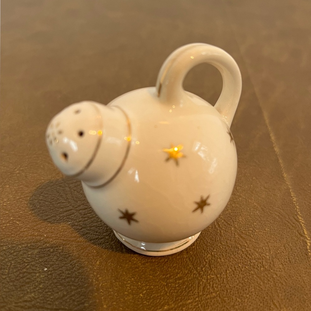 Vintage Japanese Ceramic Teapot Shaped Salt or Pepper Shaker